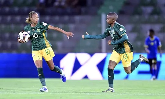 DEFENDING CHAMPIONS SOUTH AFRICA COME FROM BEHIND TO SALVAGE A POINT