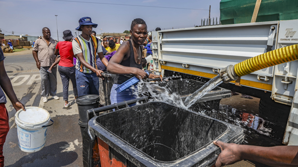 COMMUNITIES IN GAUTENG TAKE TO THE STREETS OVER WATER SHORTAGES