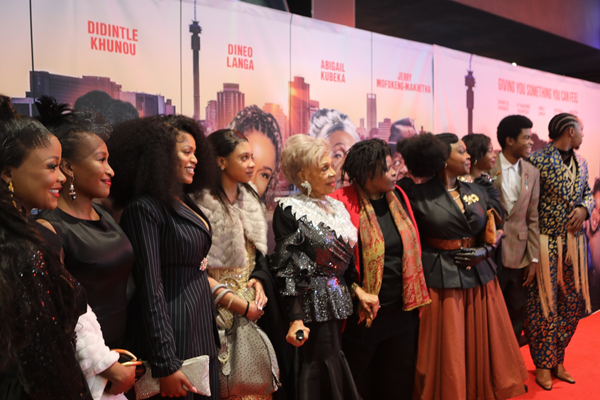 “Dear Sis Dolly” Premieres to Standing Ovation, Celebrating a Legacy of Resilience and South African Storytelling